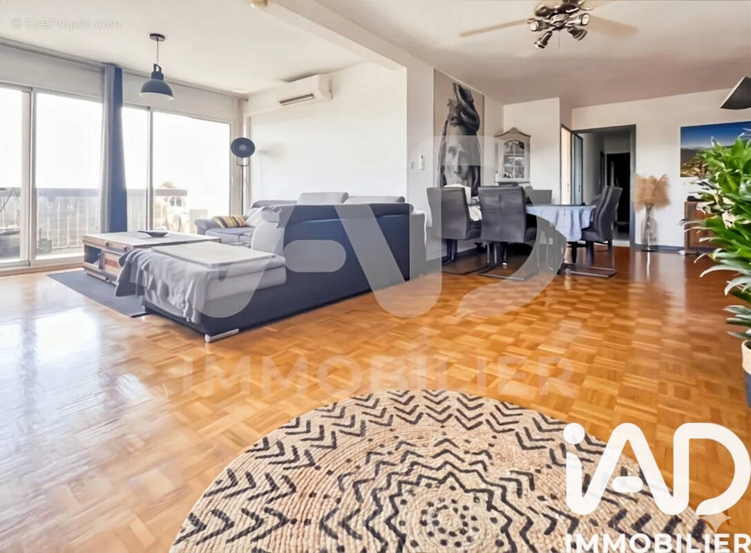 Photo 1 - Appartement à NIMES