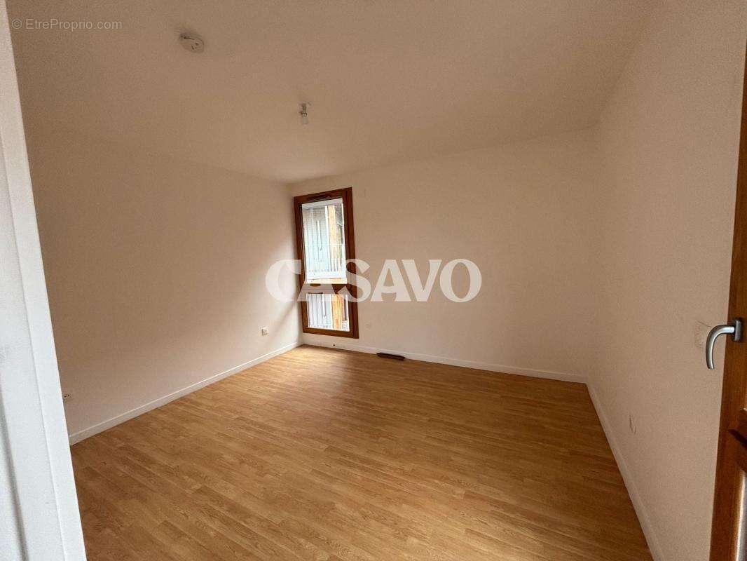 Appartement à L&#039;ILE-SAINT-DENIS