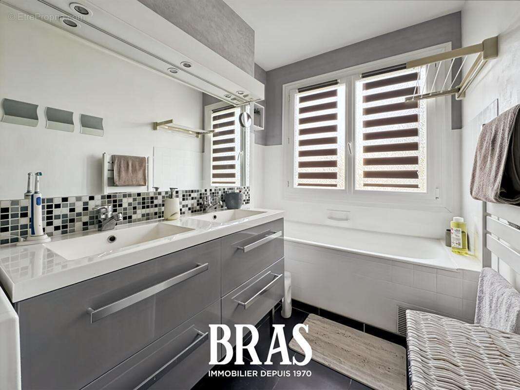 Appartement à SAINT-SEBASTIEN-SUR-LOIRE