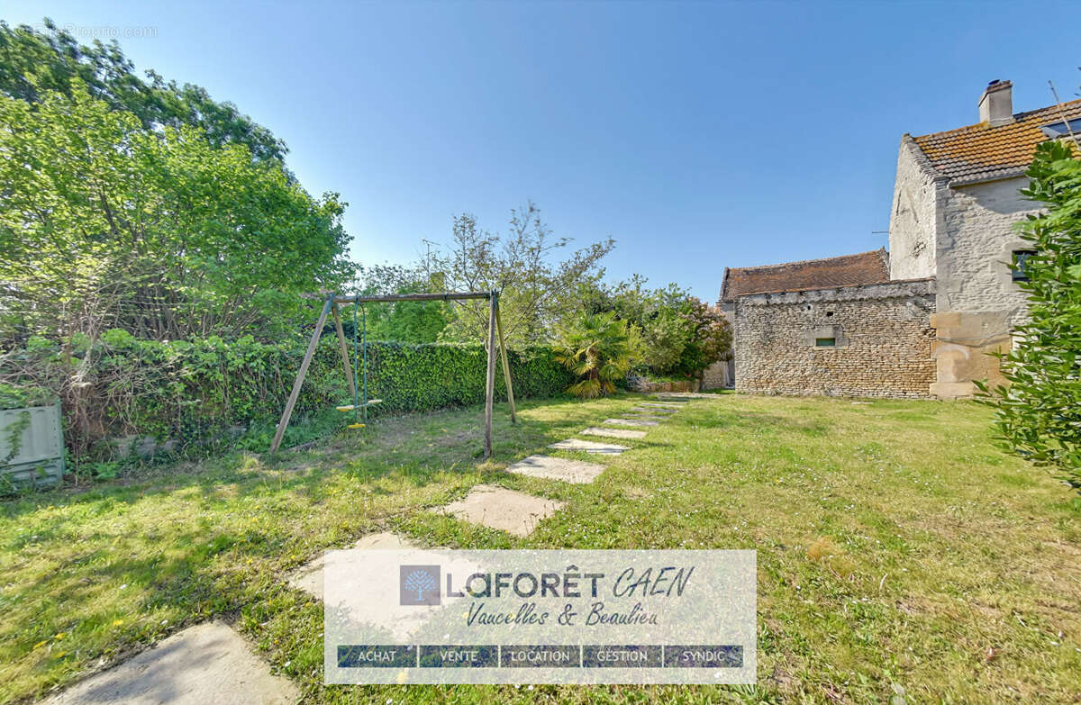 Maison à SAINT-AIGNAN-DE-CRAMESNIL