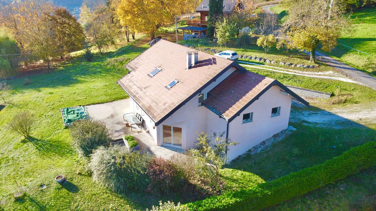 Maison à HAUTEVILLE-SUR-FIER