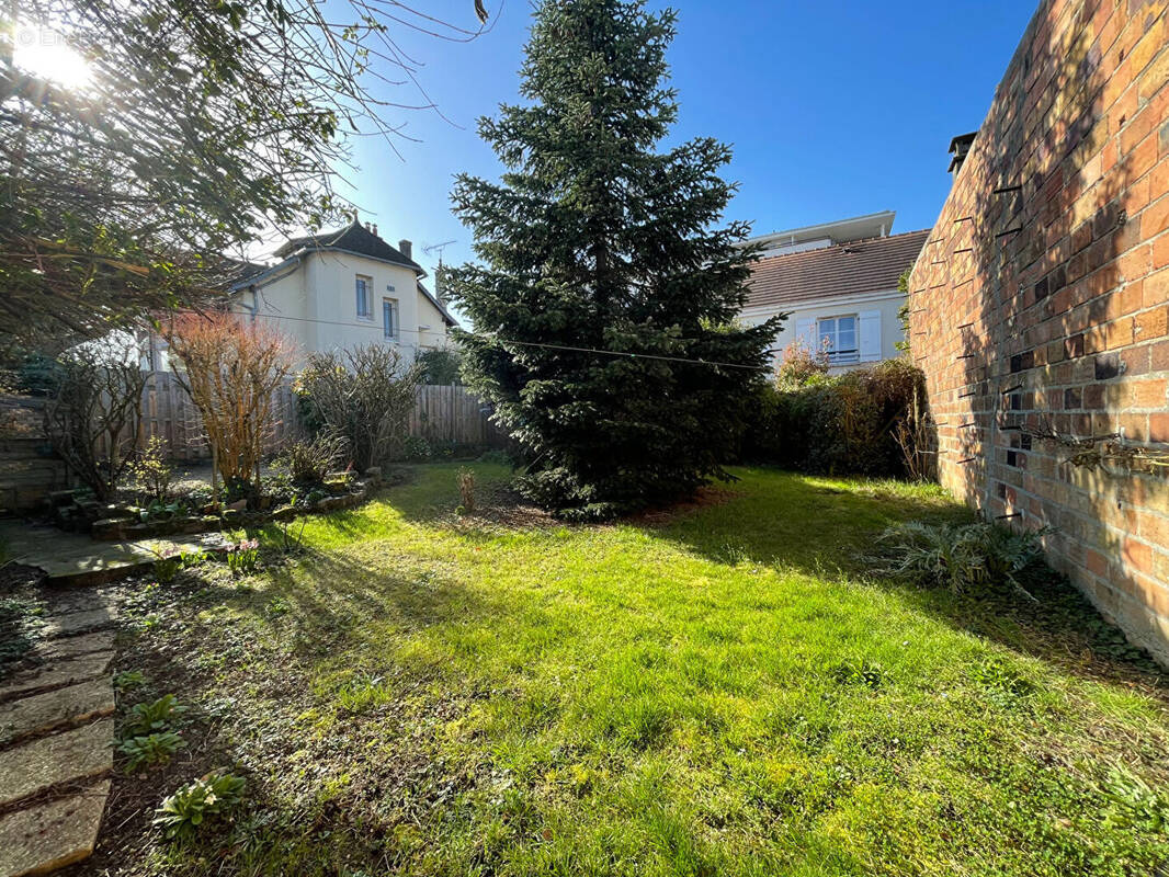 Terrain à ARPAJON