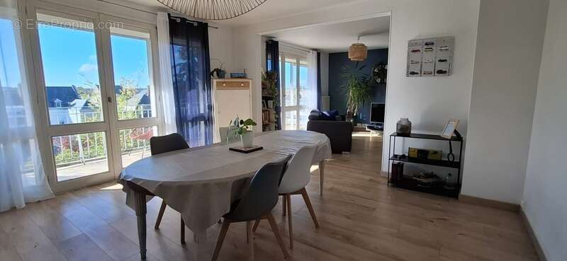 Dpt Aisne (02), à vendre SAINT QUENTIN Appartement T5 Parking - photo 3