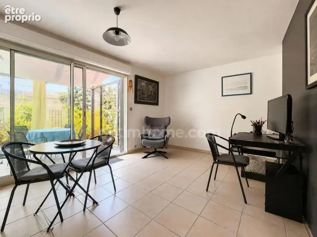 Maison 3 chambres avec jardin et véranda LA ROCHELLE (17) - photo 9