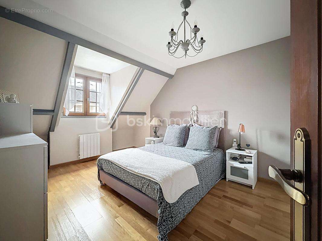 Maison à OZOIR-LA-FERRIERE