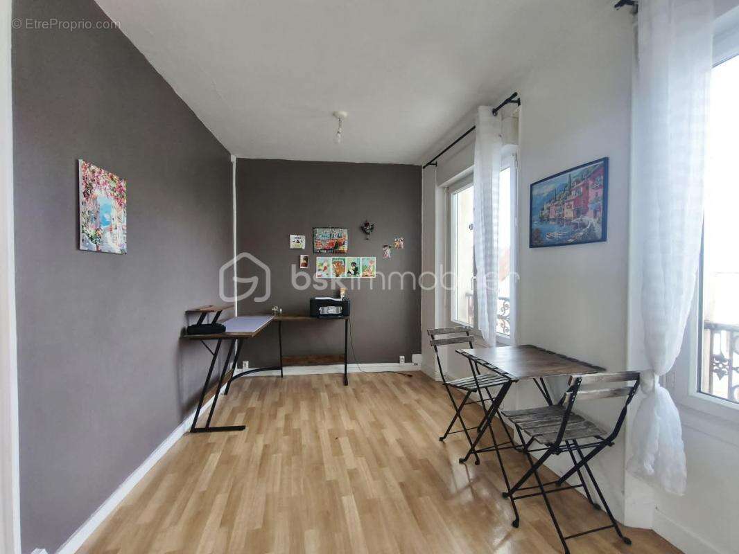 Appartement à MONTMIRAIL