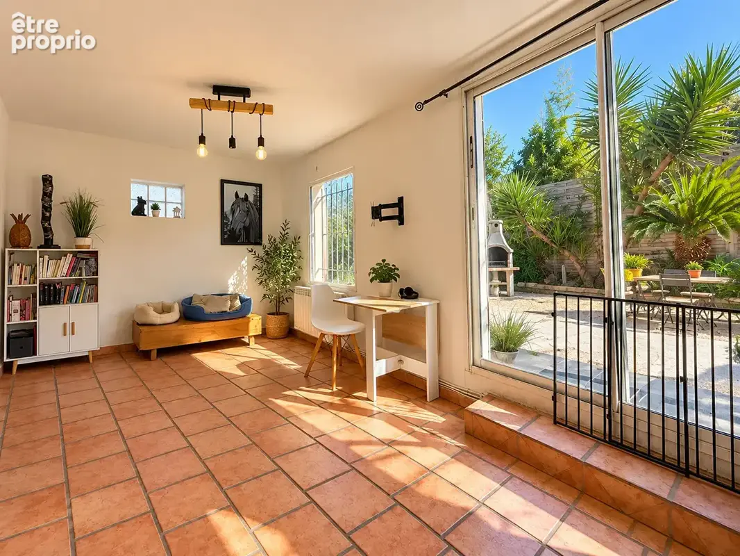 Bas de MAISON 3 pièces de 69,95 m² avec terrasse et jardin (83430) SAINT MANDRIER SUR MER - photo 4