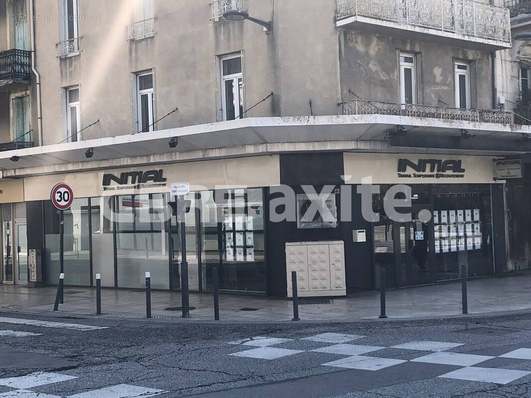 Autre à VALENCE
