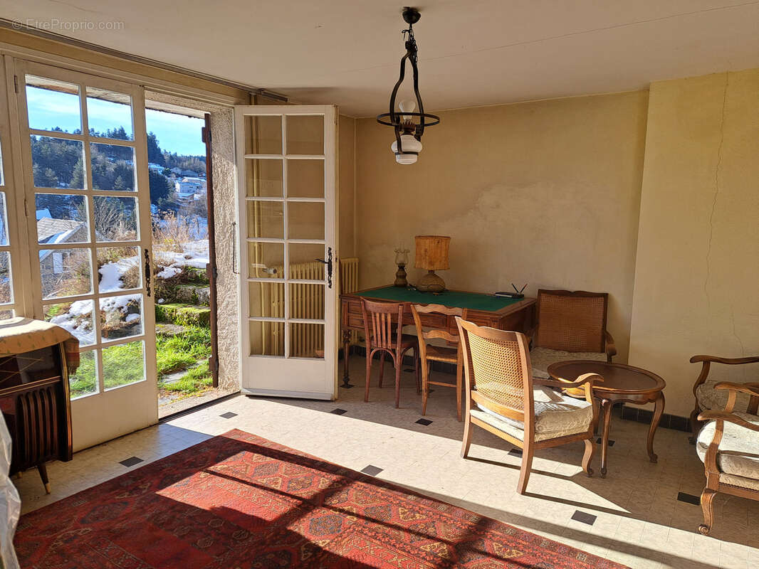 Maison à LE CHAMBON-SUR-LIGNON