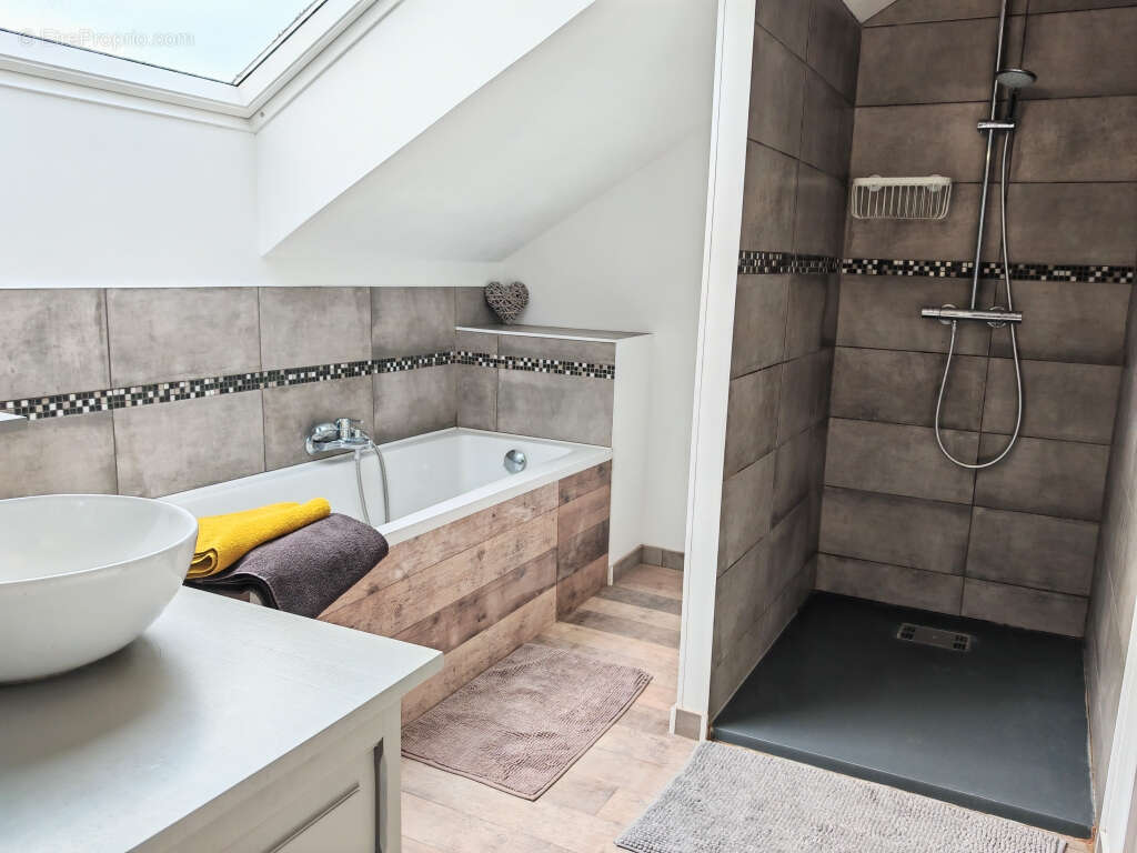 Maison à LAIZE-LA-VILLE