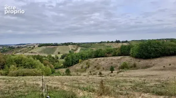 Ancien corps de ferme rénové de 110m2 habitable sur 56000m2 de prairie valonée à 7km de Mooissac - photo 7