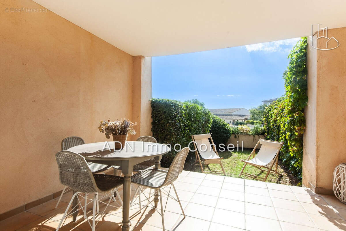 Appartement à MALLEMORT