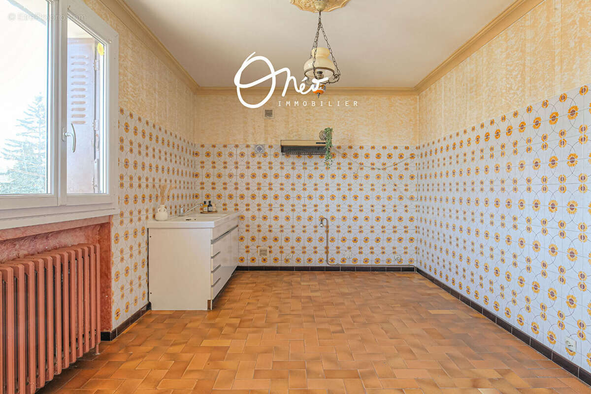 Mions - Maison 6 pièces avec garage sur une parcelle de 913 m2 - photo 7