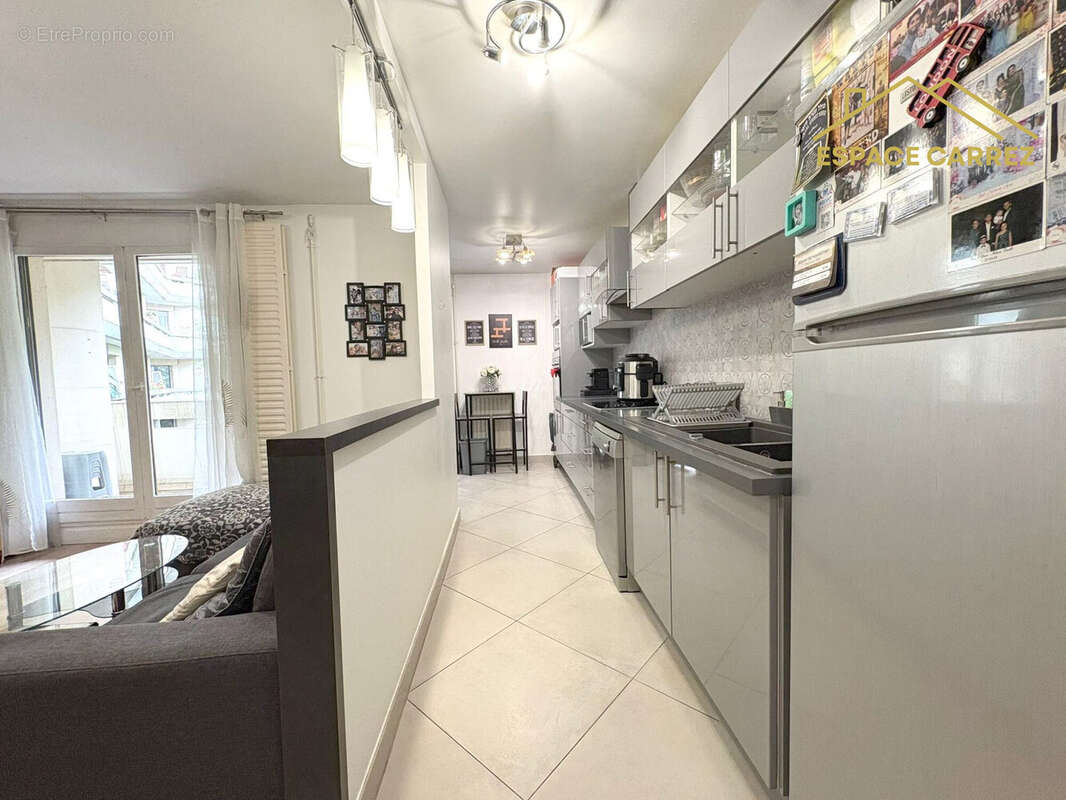 Appartement à LES LILAS
