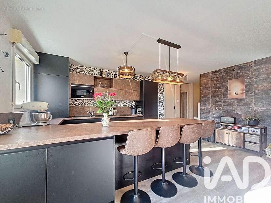 Photo 4 - Appartement à ALLONZIER-LA-CAILLE