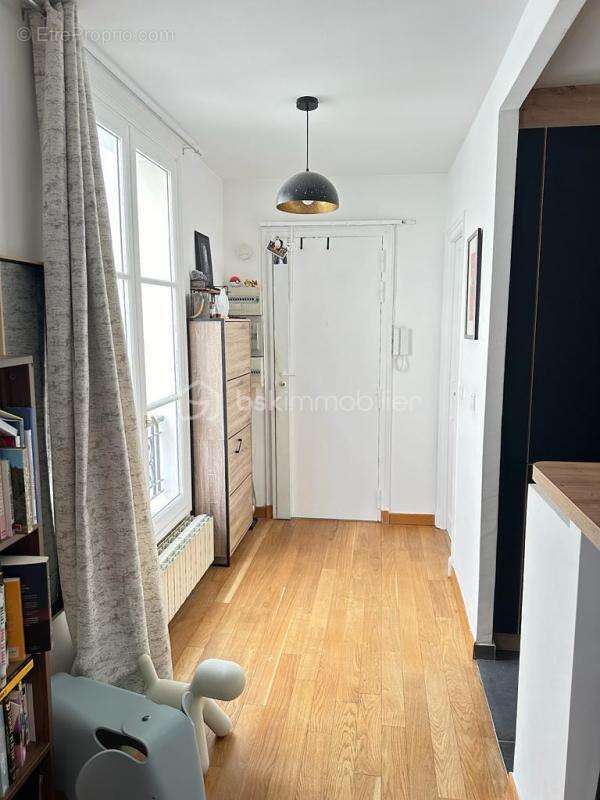 Appartement à LEVALLOIS-PERRET
