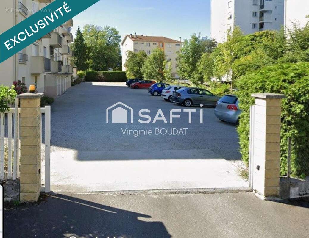 Photo 2 - Parking à BILLERE