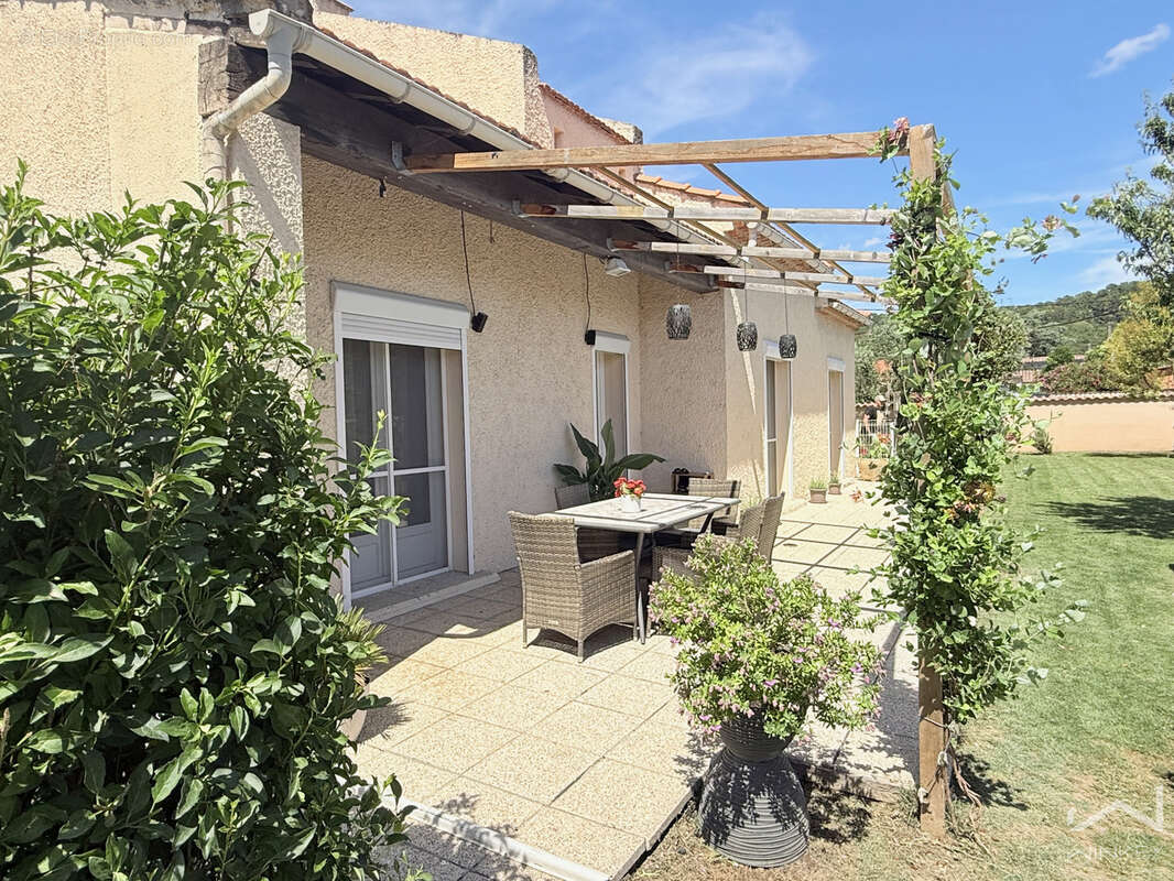 Maison à BOLLENE