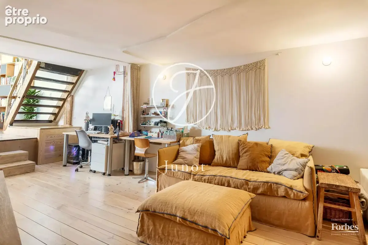 Lisière Paris 10e / Paris 19e - BUTTES BERGEYRE / BELLEVILLE - Loft - 145,60m² Carrez - 166,30m² au sol - 3 chambres - Volumes - photo 22