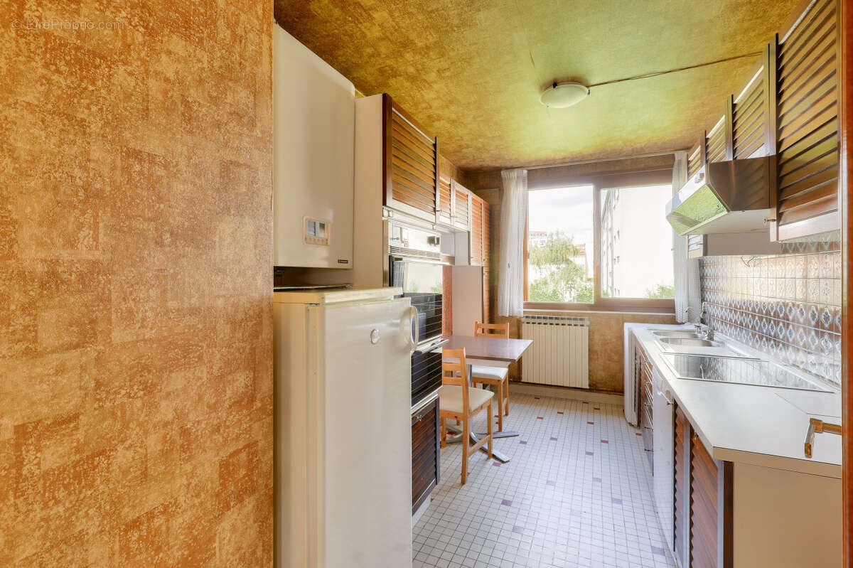 Appartement à FONTENAY-SOUS-BOIS