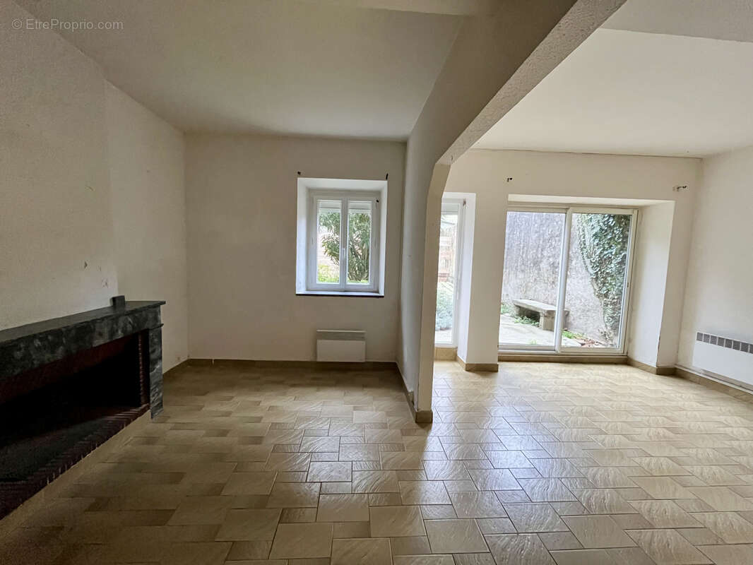 Maison à PENNAUTIER