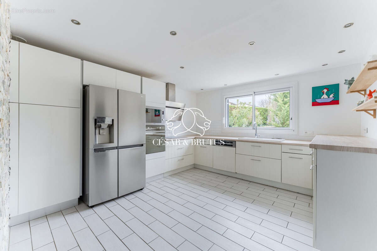 Maison 128 m² à Charvieu-Chavagneux  - photo 5