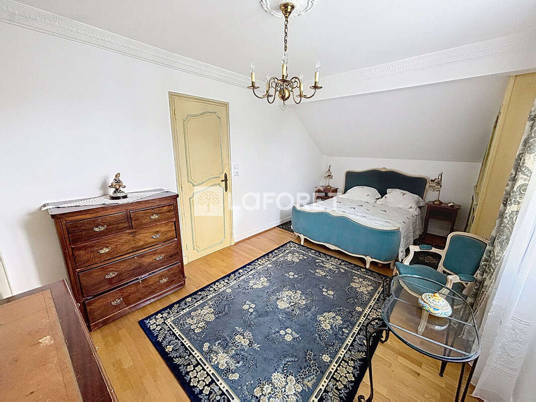 Maison à CHEVILLY-LARUE