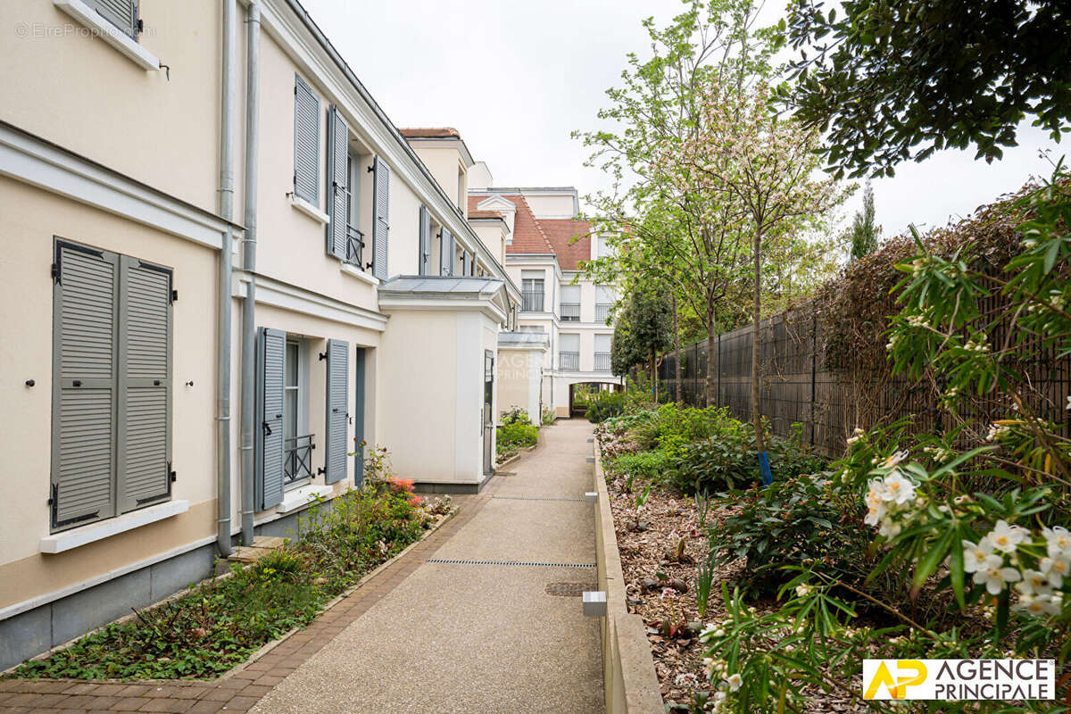 Appartement à MAISONS-LAFFITTE
