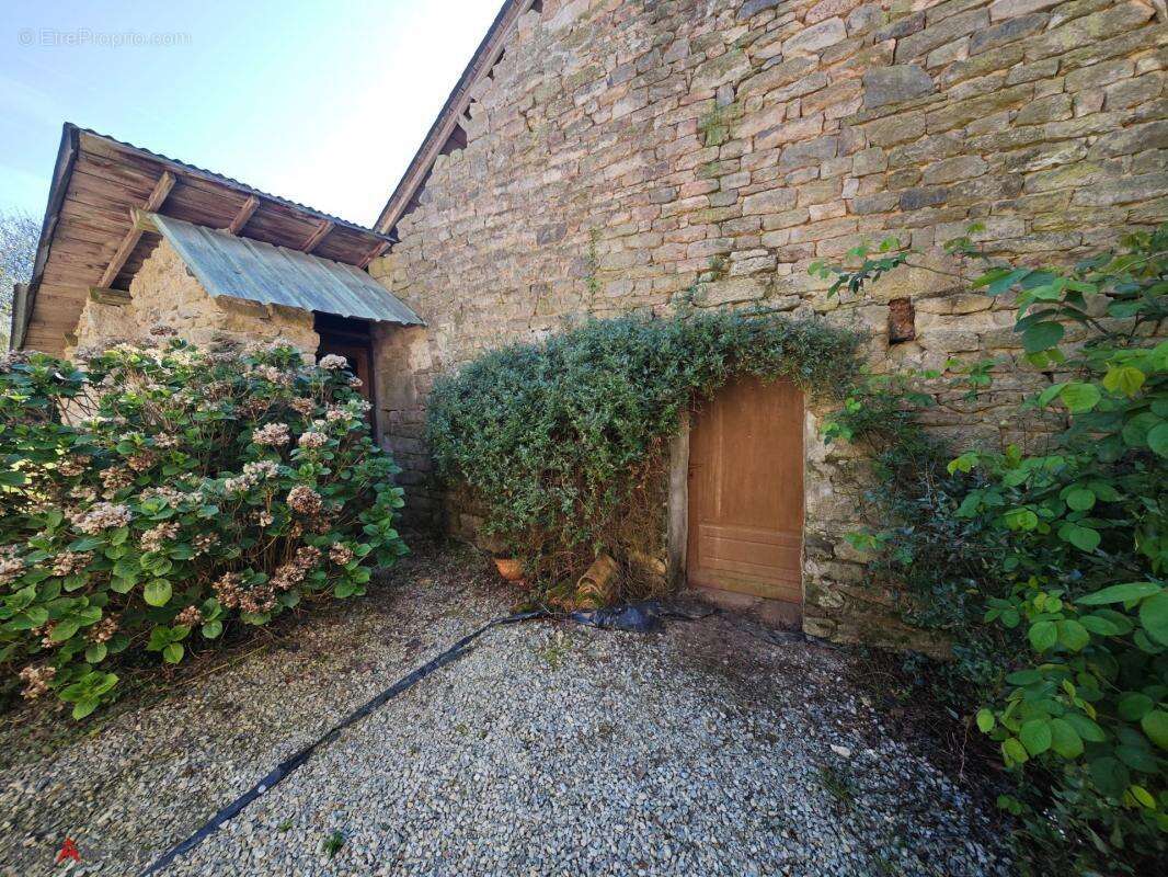 Maison à GUEHENNO