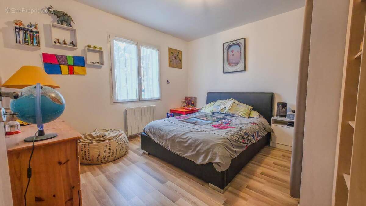 Maison 147 m² à Villeneuve-Sur-Lot  - photo 4