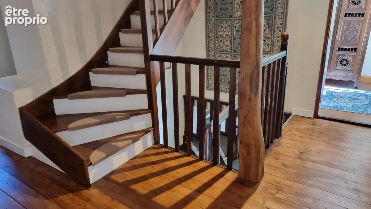 CÔTES-D'ARMOR, Plussulien, Magnifique longère de 5 chambres avec logement attenant de 3 chambres et dépendances - photo 5