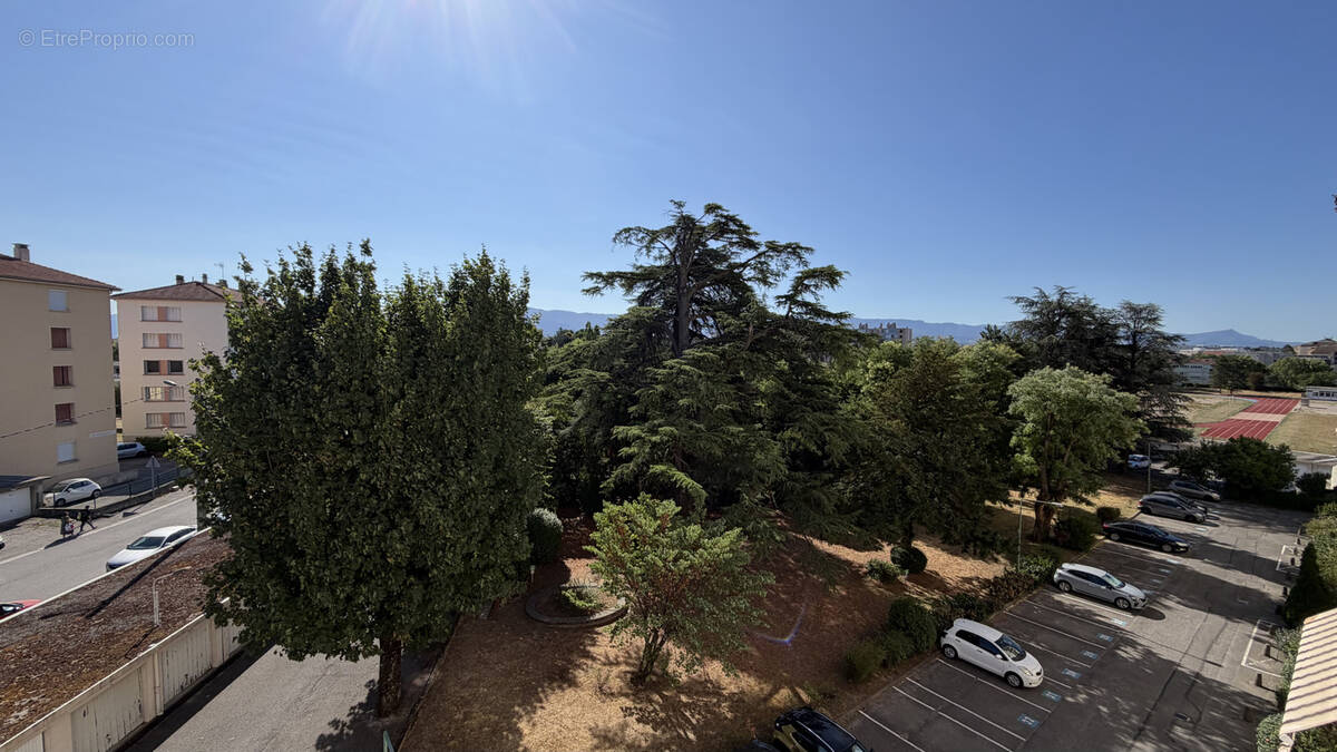 Appartement à ROMANS-SUR-ISERE