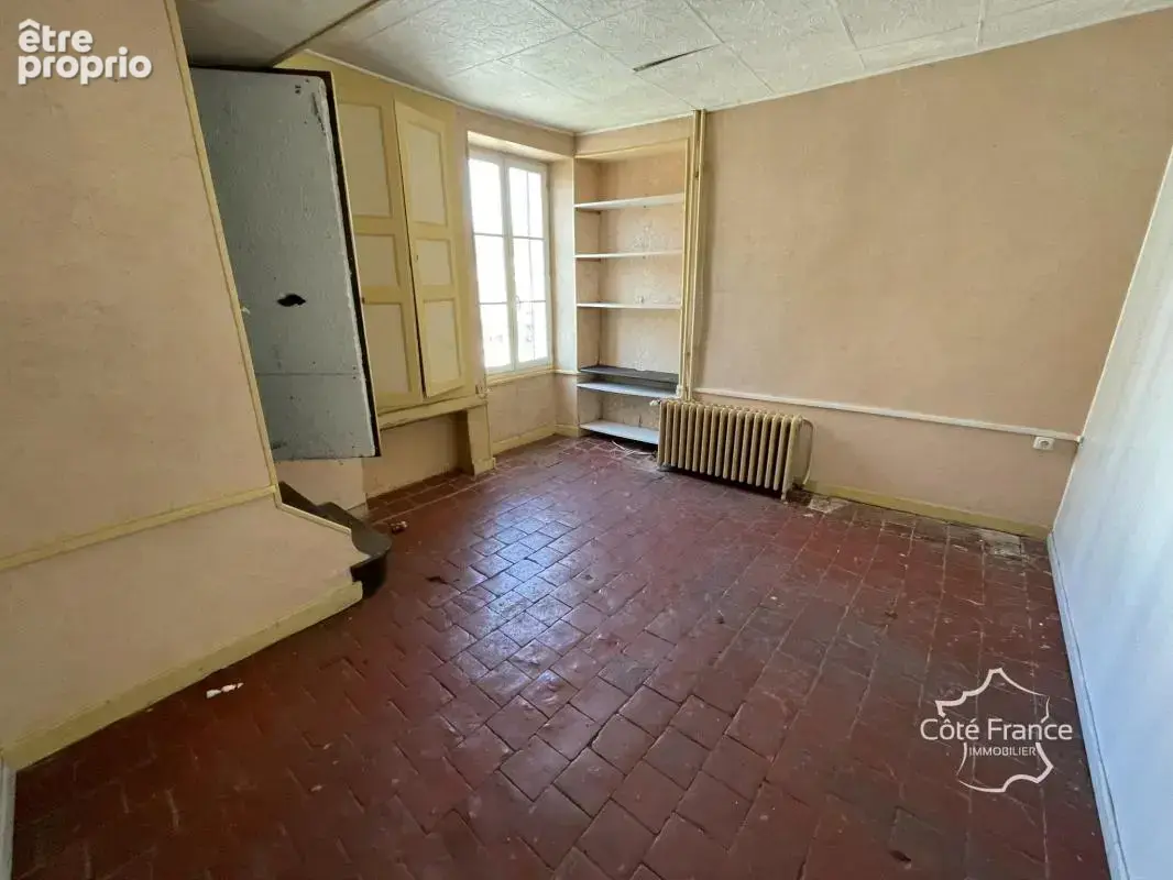 Ancien restaurant avec partie habitation et fort potentiel d - photo 13