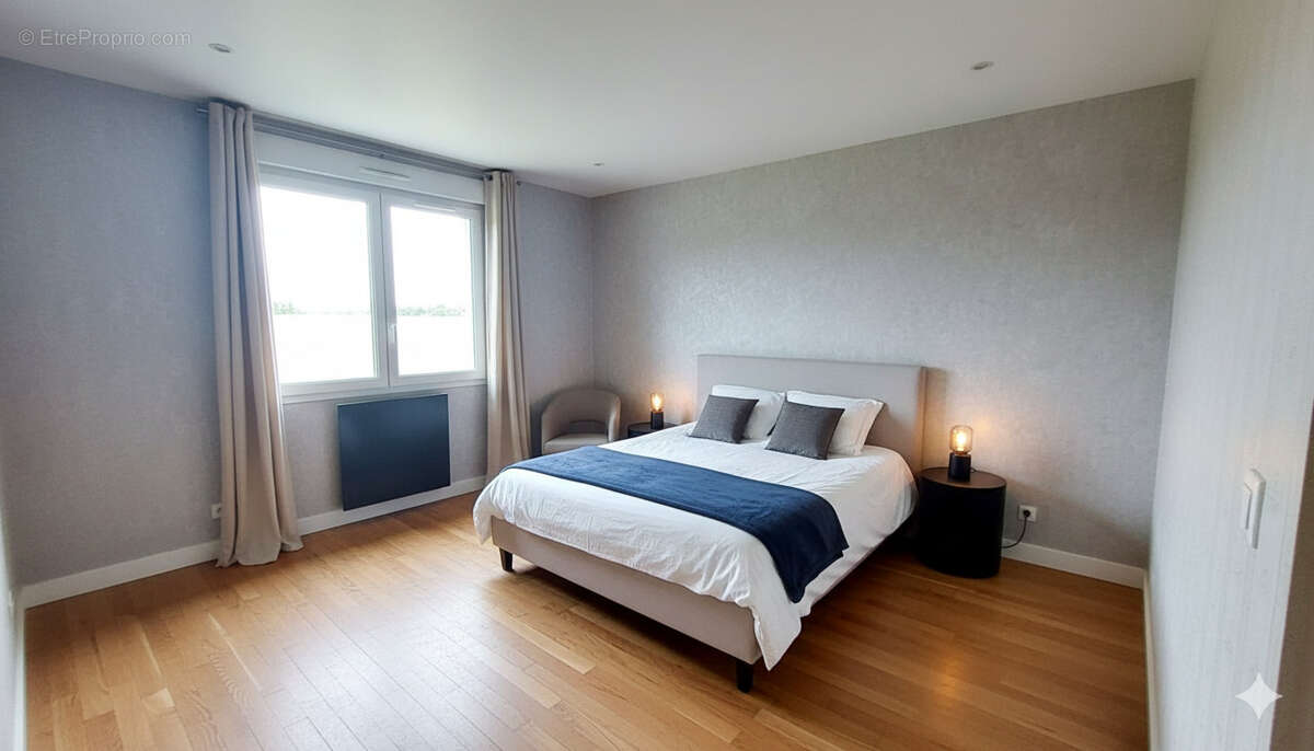 Appartement à DAMPIERRE