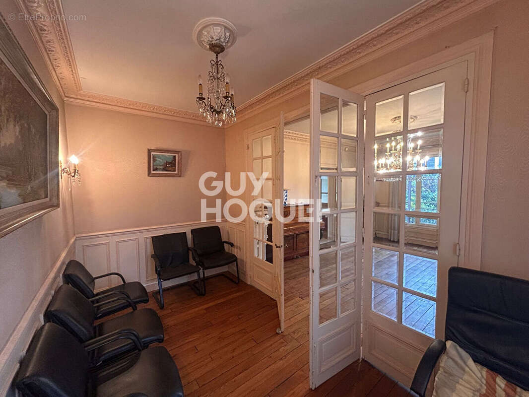 Maison à LES PAVILLONS-SOUS-BOIS