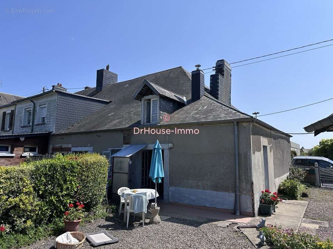 Maison à LE BENY-BOCAGE