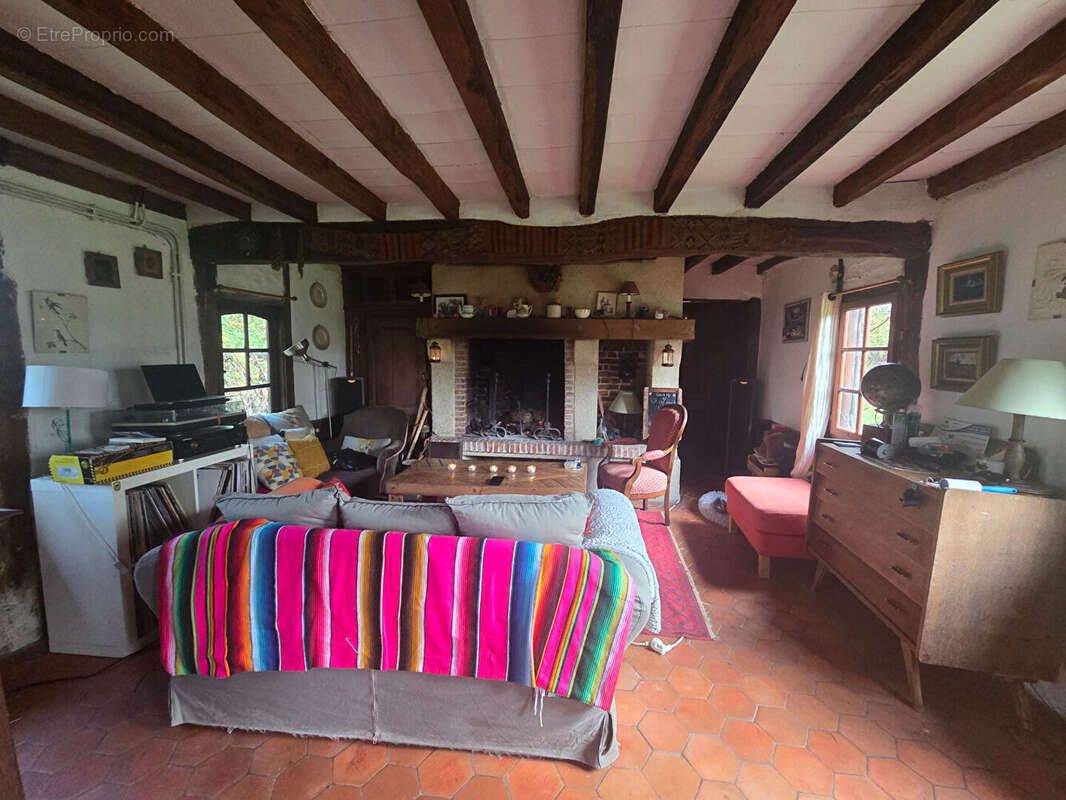 Maison à SAINT-DENIS-DES-MONTS