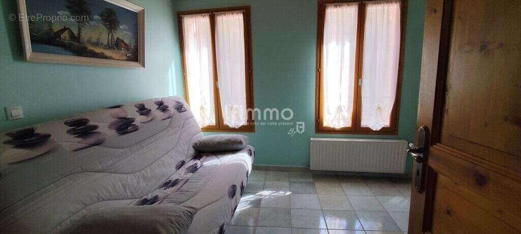Maison à LES MEES