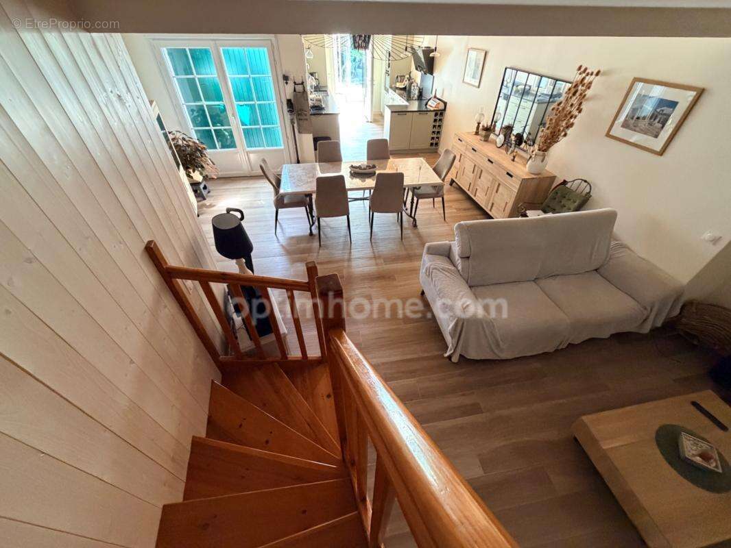 Rare Maison Coeur du  village à ARS EN RÉ - photo 11