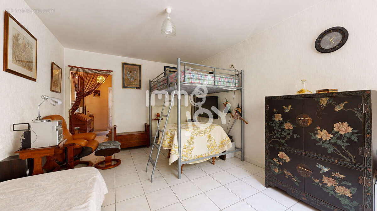 Appartement à fort potentiel - BEZIERS - photo 2