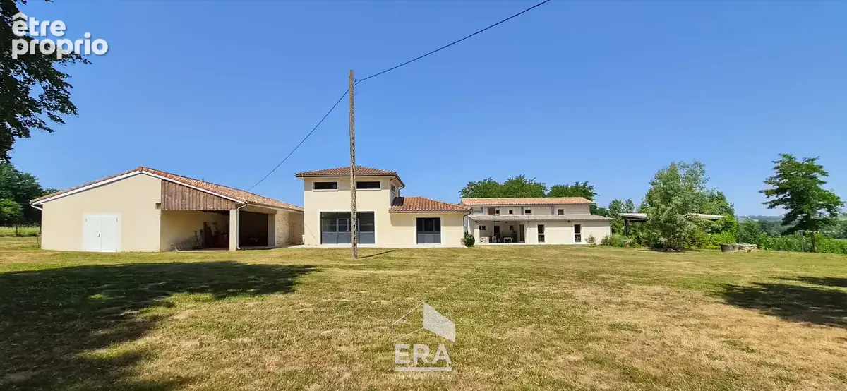 Proche LANGON - ST PARDON DE CONQUES - Belle propriété avec vue , deux maisons, garage, piscine, parcelle de 6000m² - photo 12