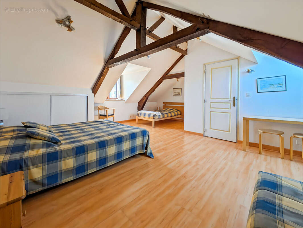 Maison à BAGUER-MORVAN