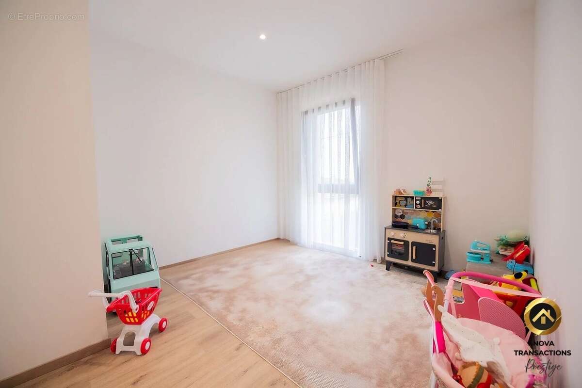 Maison à VILLEFRANCHE-SUR-SAONE