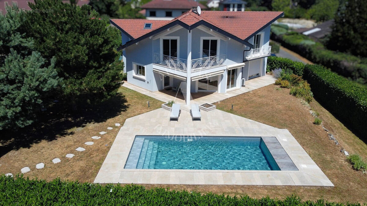 Maison à PREVESSIN-MOENS