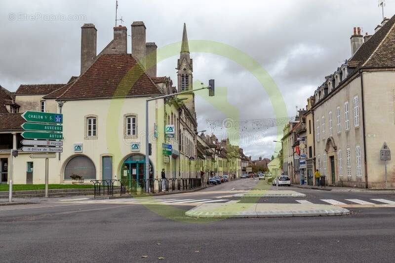 Commerce à BEAUNE