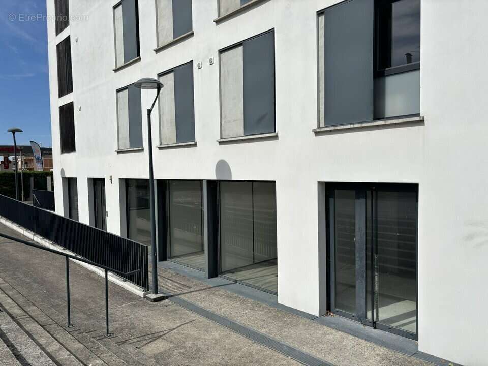 240 m² à Ramonville-Saint-Agne  - photo 3