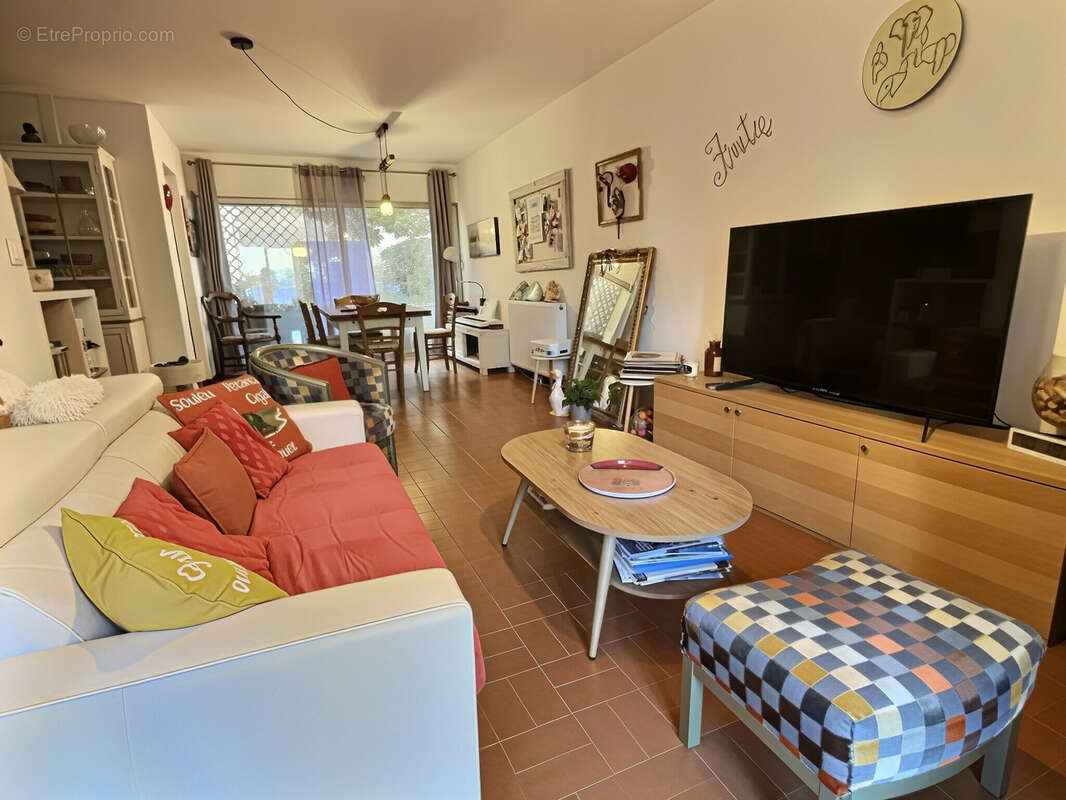 Appartement T3 vendu loué avec jardin privatif - photo 3