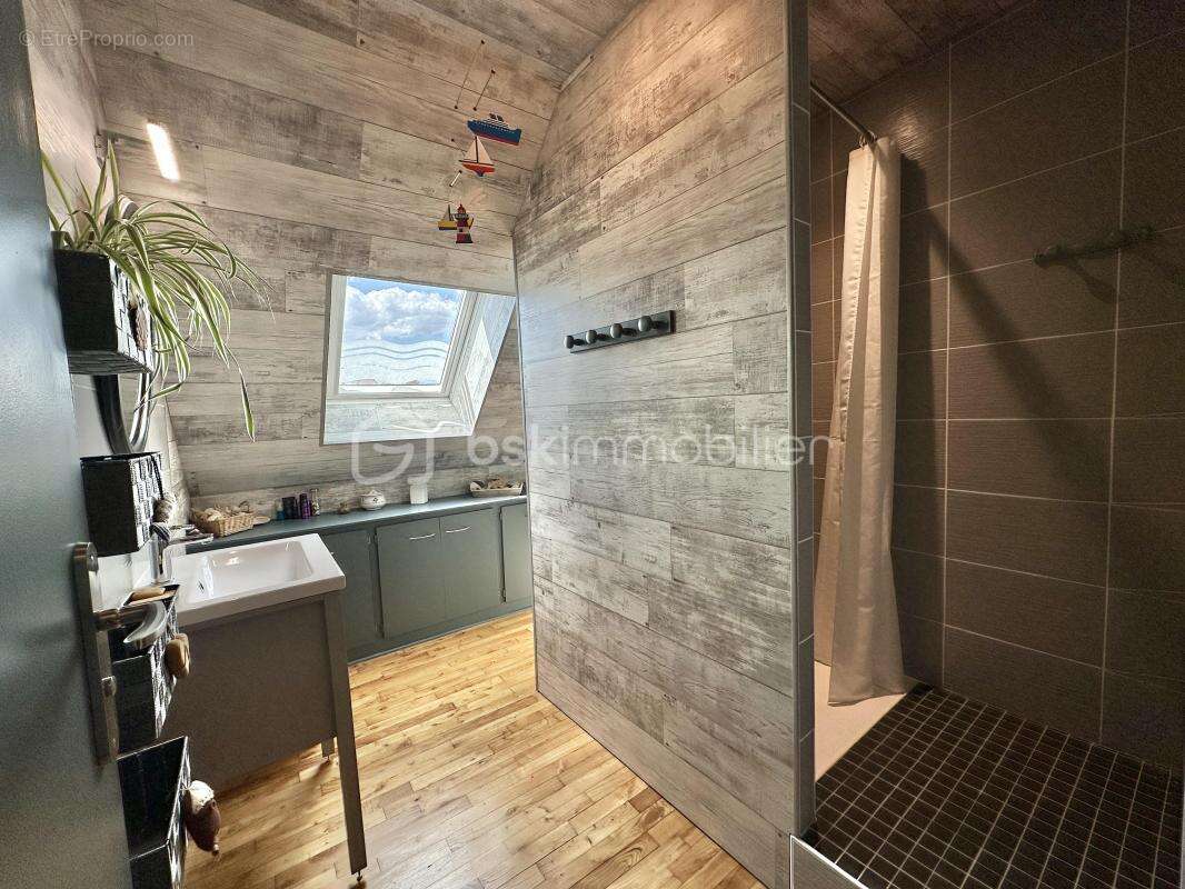 Maison 135 m² à Coray - photo 13