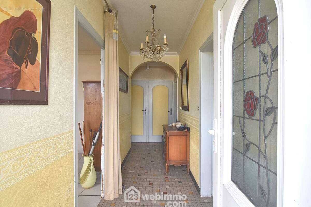 Maison à PLOUNEVEZ-QUINTIN