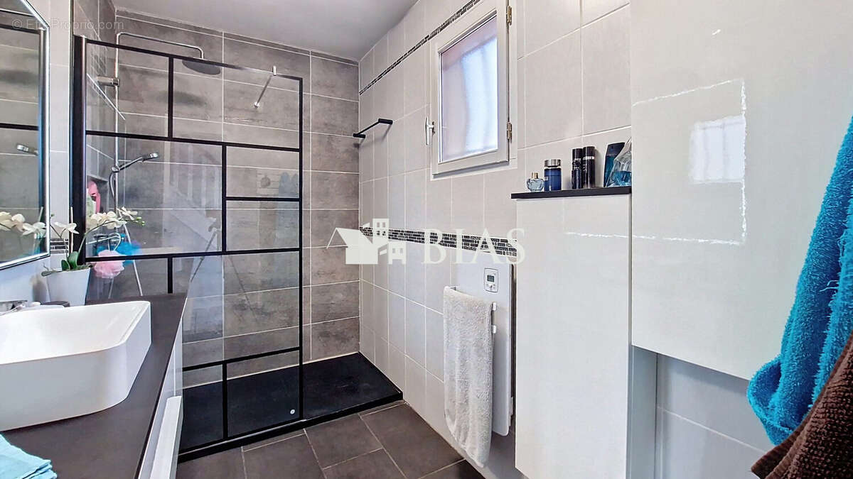 Maison à BOISSEY-LE-CHATEL